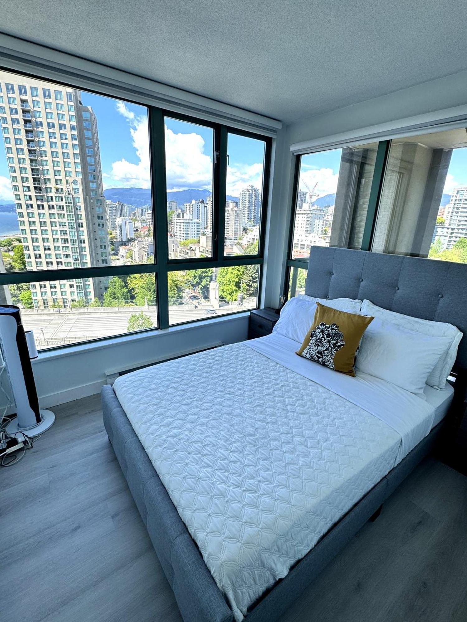 Stunning Ocean Vancouver Exterior foto